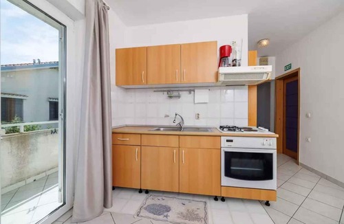 Novi Vinodolski Apartment | Holiday apartment with balcony