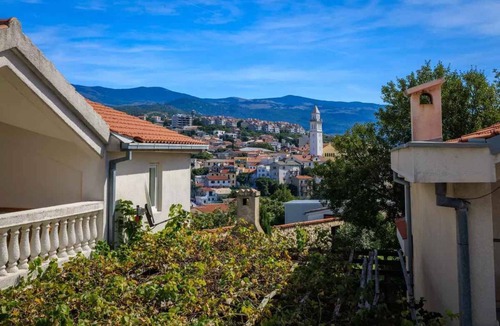 Novi Vinodolski Apartment | Holiday apartment with balcony