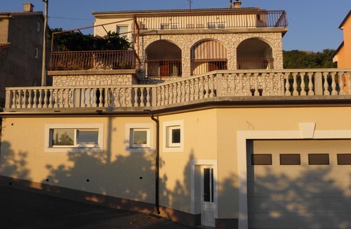Vratarusa Apartment | Holiday apartment for two adults and two children