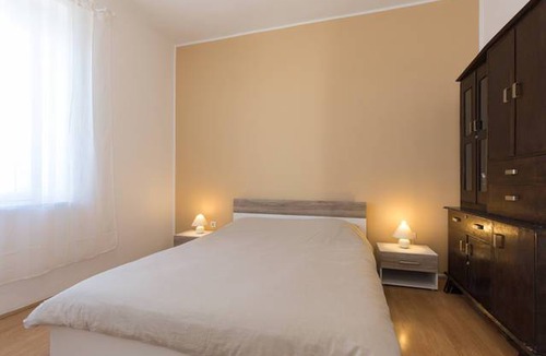 Koromacno Apartment | Holiday apartment Koromacno for 1 - 4 persons with 2 bedrooms - Holiday apartment