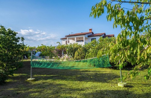 Kapelica Apartment | Holiday Apartment in Kapelica, Istria County with Incredible Terrace