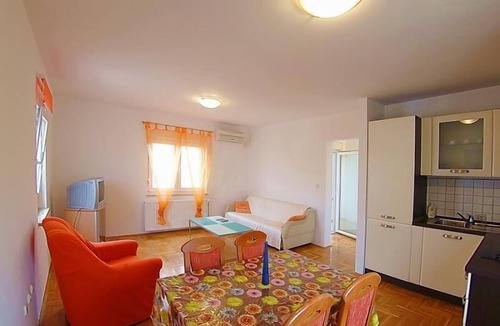 Medulin Apartment | Holiday Apartment in Medulin with Terrace