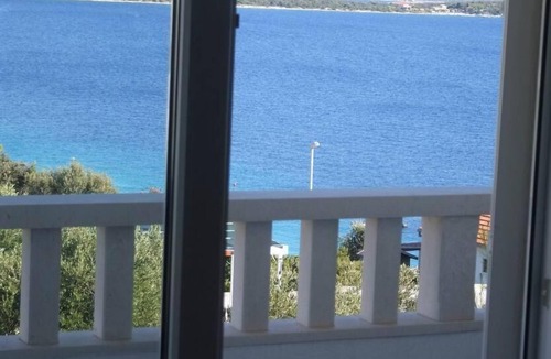 Sevid Apartment | Holiday Apartment in Sevid with Private Parking
