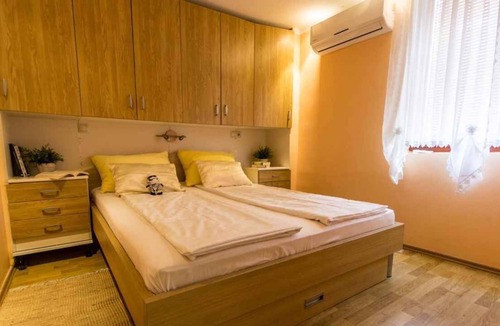 Vrbnik Apartment | Holiday apartment in the center of Vrbnik