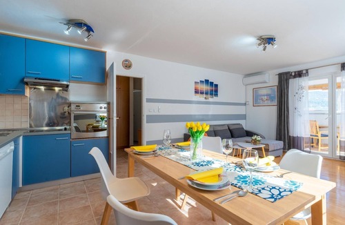 Cres Apartment | Holiday apartment Kristian
