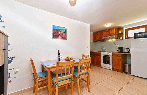 Gajana Apartment | Holiday apartment mit Klimaanlage und Terrasse