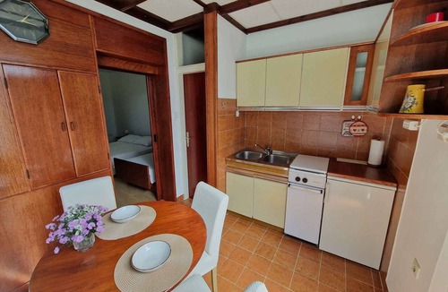 Strmac Apartment | Holiday apartment mit Klimaanlage und Terrasse