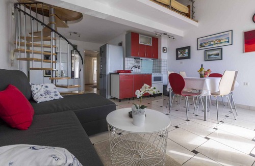 Selce Apartment | Holiday apartment mit Klimaanlage und Meerblick
