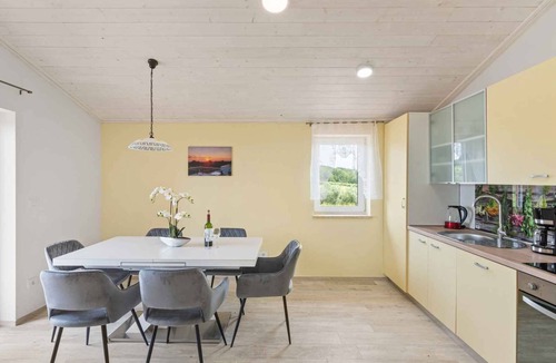Materada Apartment | Holiday apartment mit Klimaanlage und Pool