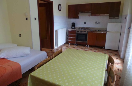 Pjescana Uvala Apartment | Holiday apartment mit Terrasse