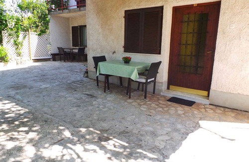 Pjescana Uvala Apartment | Holiday apartment mit Terrasse