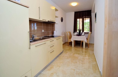 Potocnica Apartment | Holiday apartment Potocnica for 1 - 6 persons with 2 bedrooms - Row house