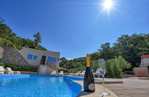 Potocnica Apartment | Holiday apartment Potocnica for 1 - 6 persons with 2 bedrooms - Row house