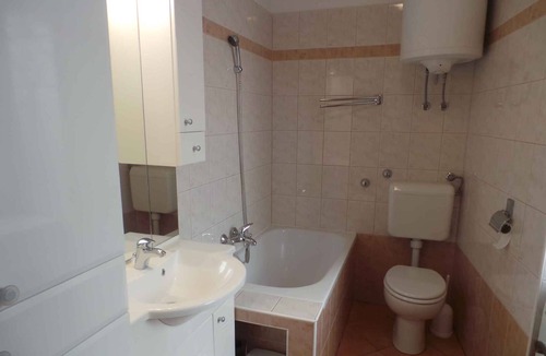 Volosko Apartment | Holiday apartment seafront (20 m)