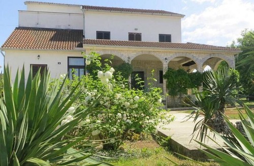 Vantacici House | Holiday apartment Vantačići for 1 - 3 persons with 1 bedroom - Holiday house