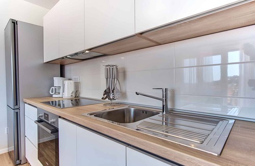 Cove Murtar Apartment | Holiday apartment with terrace and sea view