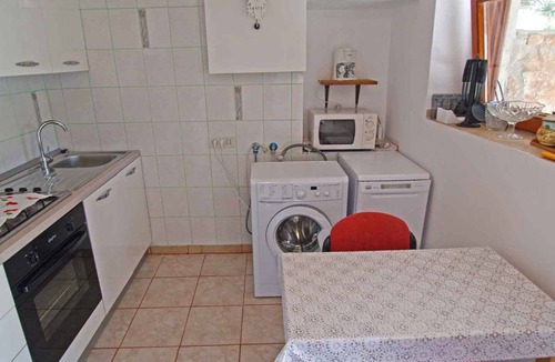 Veli Losinj Apartment | Holiday apartment with barbecue