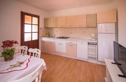 Veli Losinj Apartment | Holiday apartment with barbecue