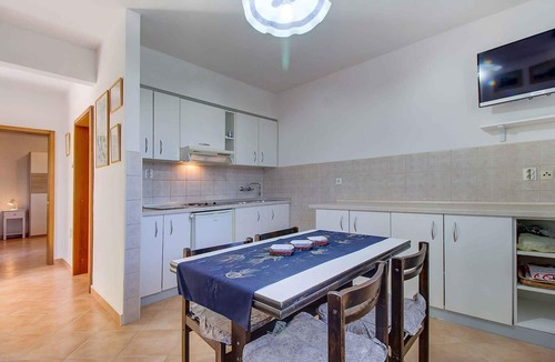 Veli Losinj Apartment | Holiday apartment with balcony
