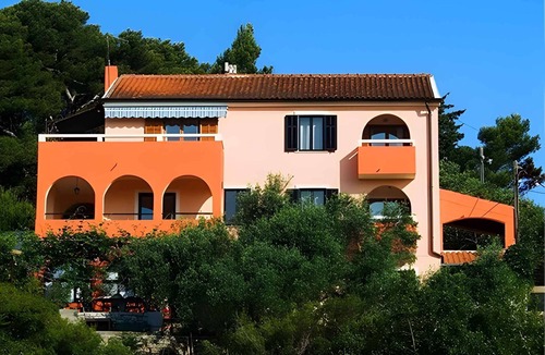 Veli Losinj Apartment | Holiday apartment with balcony