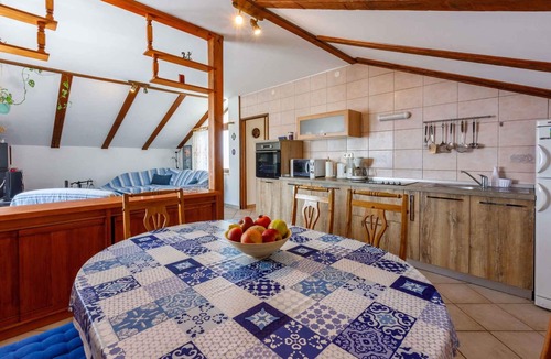 Crikvenica Apartment | Holiday apartment with air conditioning, internet and sea view