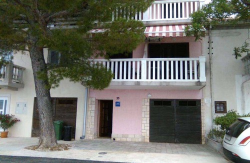 Jadranovo Apartment | Holiday apartment with air conditioning directly at the sea