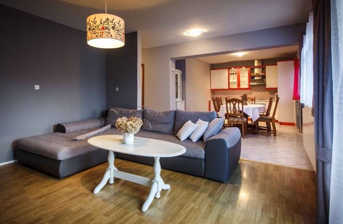 Palit Apartment | Holiday apartment with terrace and air conditioning