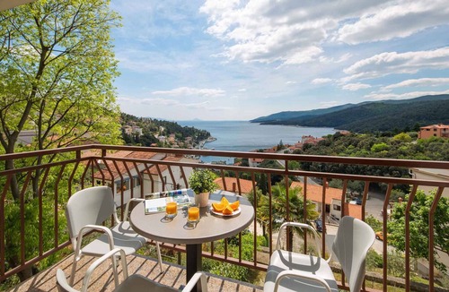 Rabac Apartment | Holiday apartment with air conditioning