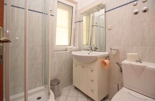 Silo Apartment | Holiday apartment with air conditioning, Adriatic Sea at only 10 m