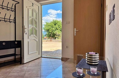 Polje Apartment | Holiday apartment with air conditioning and terrace