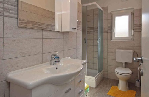 Silo Apartment | Holiday apartment with air conditioning, 50 m from the sandy beach, sea view