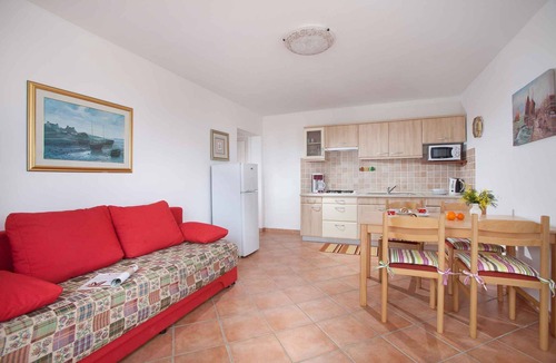 Drenje Apartment | Holiday apartment with barbecue