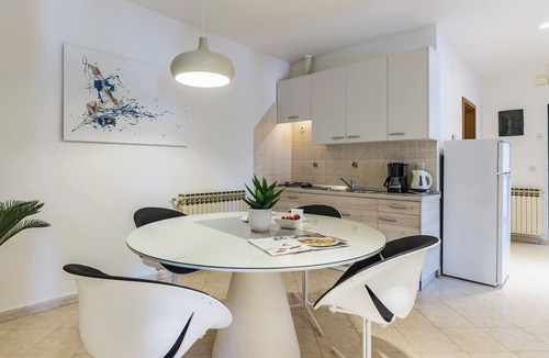 Rabac Apartment | Holiday apartment with balcony and sea view