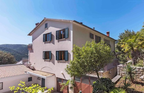 Rabac Apartment | Holiday apartment with balcony and sea view