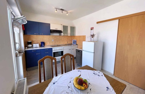 Silo Apartment | Holiday apartment with balcony, 400m from the sea