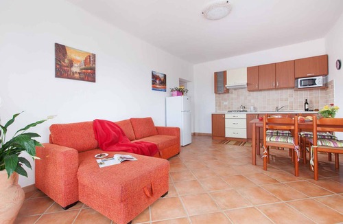 Drenje Apartment | Holiday apartment with garden