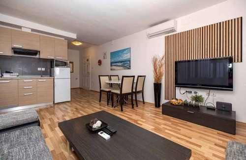 Dramalj Apartment | Holiday apartment with outdoor pool