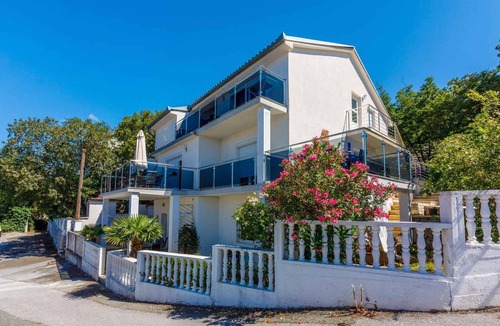 Klanfari Apartment | Holiday apartment with airconditioning