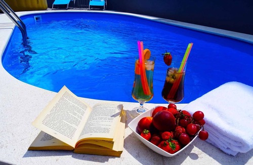 Dramalj Apartment | Holiday apartment with pool and sea view
