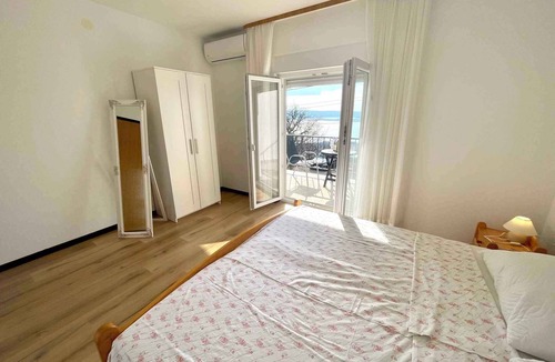 Klanfari Apartment | Holiday apartment with air conditioning and sea views