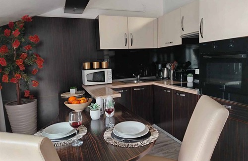 Milcetici Apartment | Holiday apartment with air conditioning and barbecue