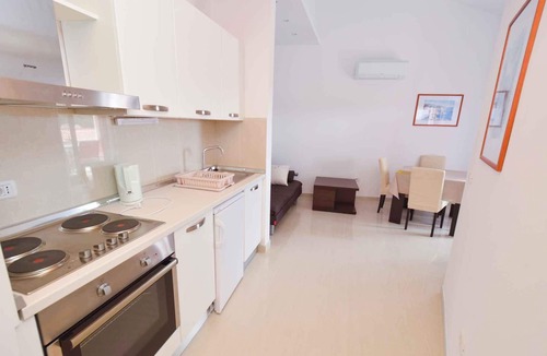 Medulin Apartment | Holiday apartment with air conditioning and terrace with sea view