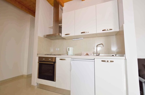 Medulin Apartment | Holiday apartment with air conditioning and terrace with sea view