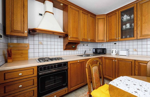 Paradiz Apartment | Holiday apartment with air conditioning