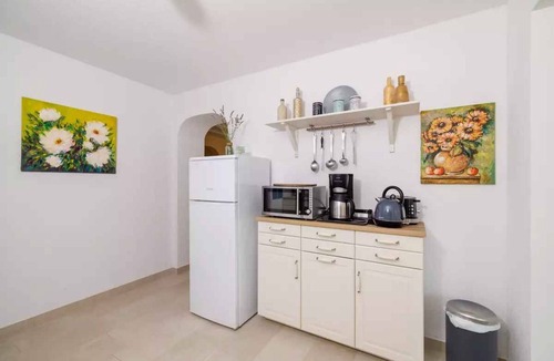 Tribalj Apartment | Holiday apartment with pool in idyllic surroundings