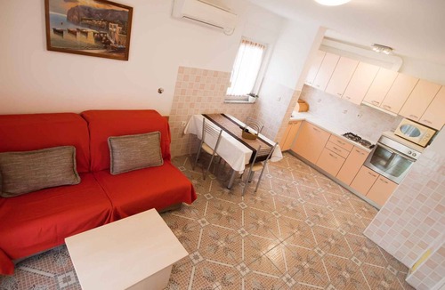 Vinkuran Apartment | Holiday apartment with terrace