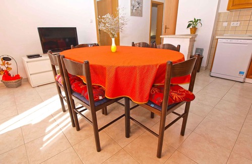 Vinkuran Apartment | Holiday apartment with terrace