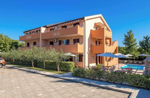 Silo Apartment | Holiday apartment with pool