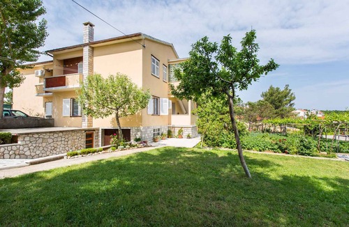 Silo Apartment | Holiday apartment with SAT-TV 250 m from the Adriatic Sea