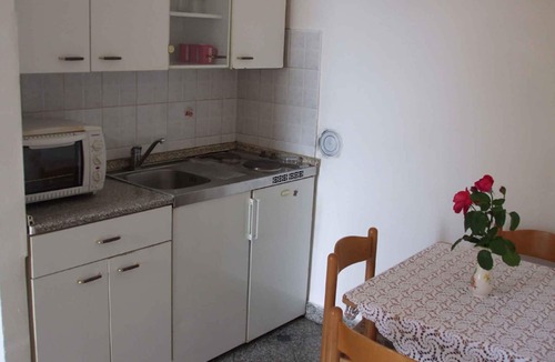 Ika Apartment | Holiday apartment with sea view